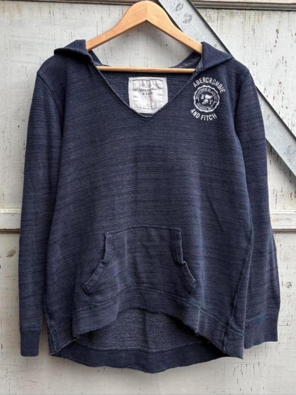 Vintage Y2K Abercrombie & Fitch Women's Navy Cut Neck Knit Hoodie Size XS/S